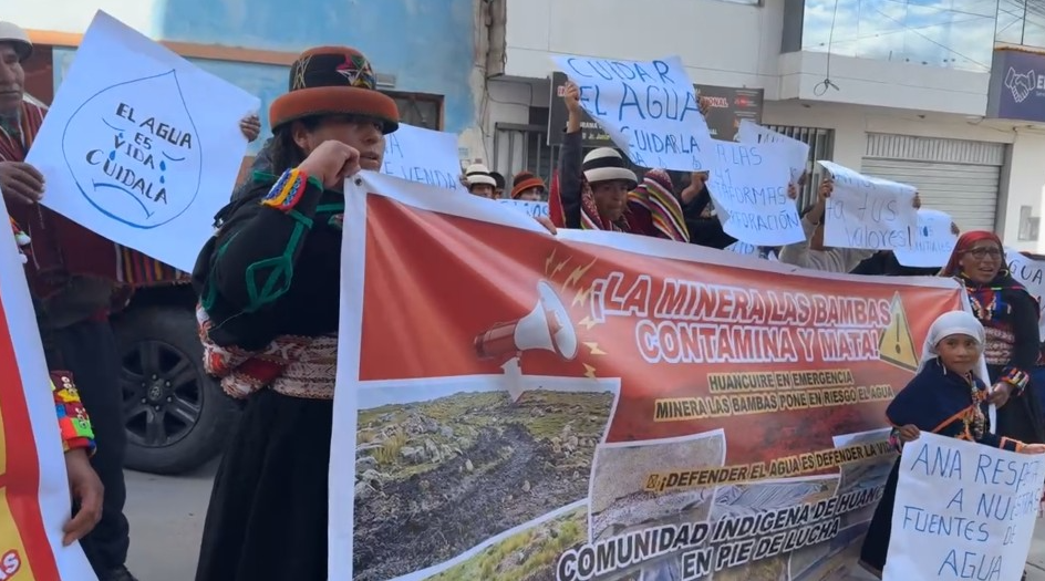 HUANCUIRE SE MOVILIZA EN DEFENSA DE SUS 41 MANANTES ANTE POSIBLE INTERVENCIÓN DE LAS BAMBAS